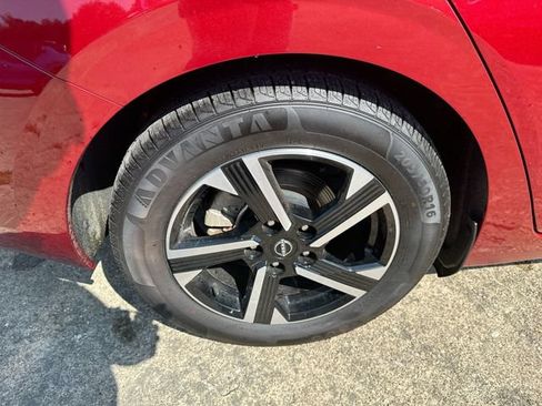 Used 2024 Nissan Sentra SV FWD image 45