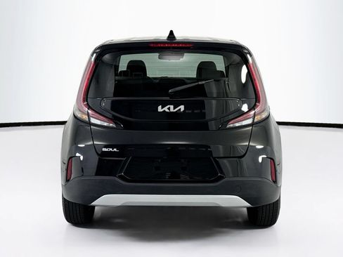 Used 2023 Kia Soul LX FWD image 6