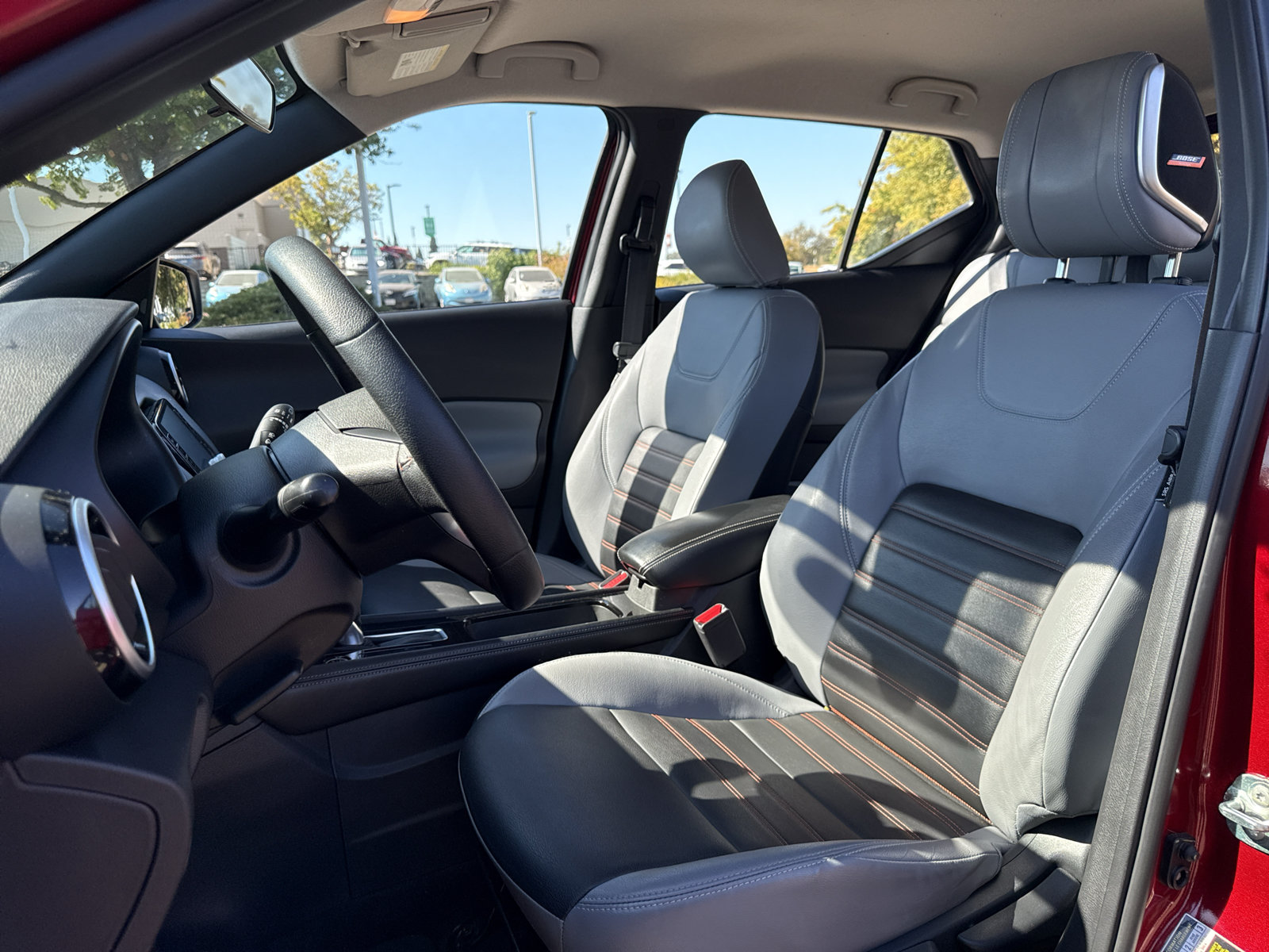 Used 2023 Nissan Kicks SR w/ SR Premium Package FWD image 19