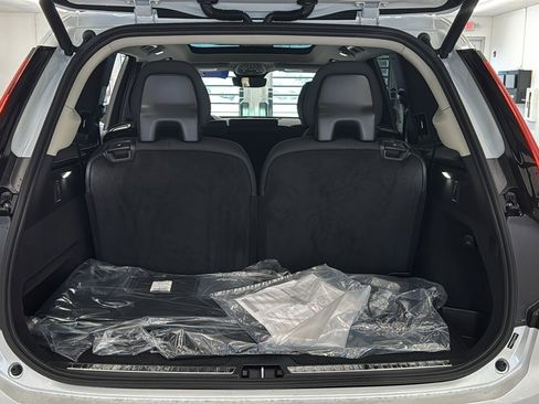 New 2026 Volvo XC90 T8 Plus AWD/4WD image 30