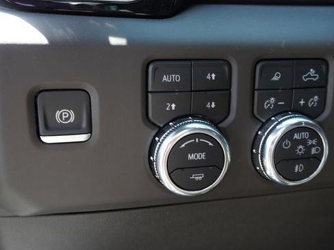Certified 2024 GMC Sierra 1500 Denali AWD/4WD image 19