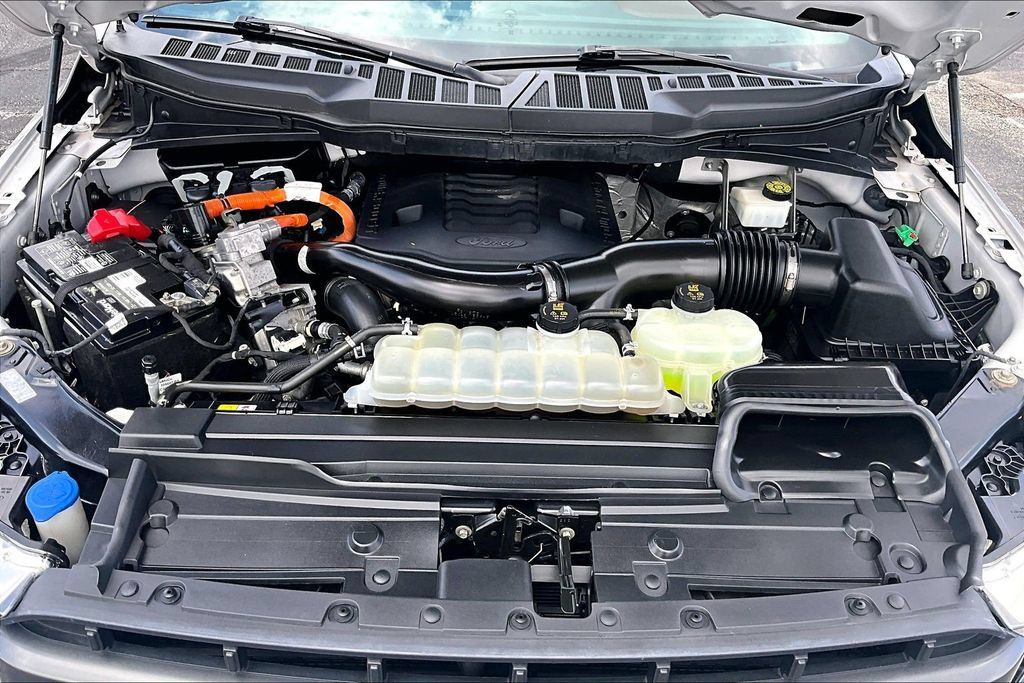 Used 2021 Ford F150 Lariat w/ Equipment Group 502A High AWD/4WD image 10