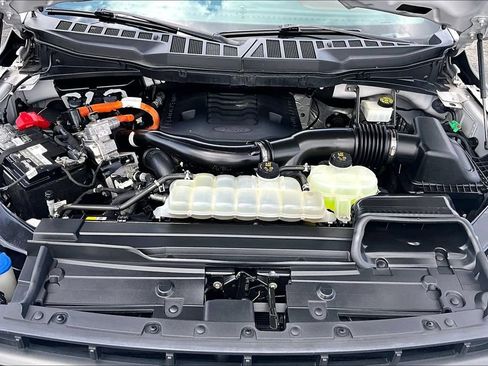 Used 2021 Ford F150 Lariat w/ Equipment Group 502A High AWD/4WD image 10