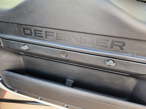 Used 2025 Land Rover Defender 110 X-Dynamic SE AWD/4WD image 35