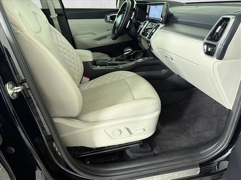 Used 2023 Kia Sorento SX AWD/4WD image 15