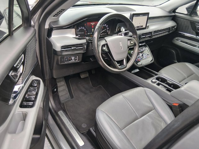 Used 2022 Lincoln Corsair FWD w/ Premium Package image 10