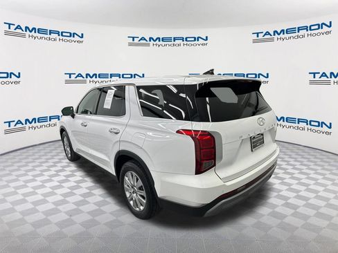 Used 2025 Hyundai Palisade SE FWD image 3