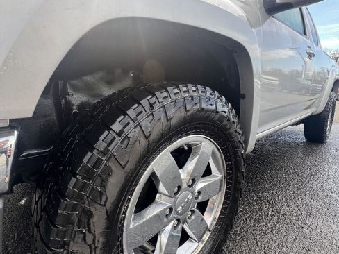 Used 2012 GMC Canyon SLE image 15