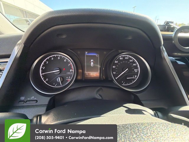 Used 2024 Toyota Camry SE FWD image 14