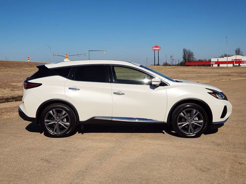 Used 2024 Nissan Murano Platinum w/ Cargo Package image 7