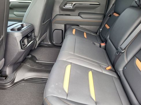 New 2026 GMC Sierra 1500 AT4 w/ AT4 Premium Package AWD/4WD image 23