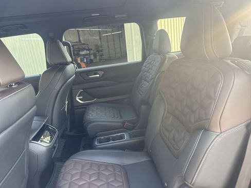 New 2026 Nissan Armada Platinum RWD image 16