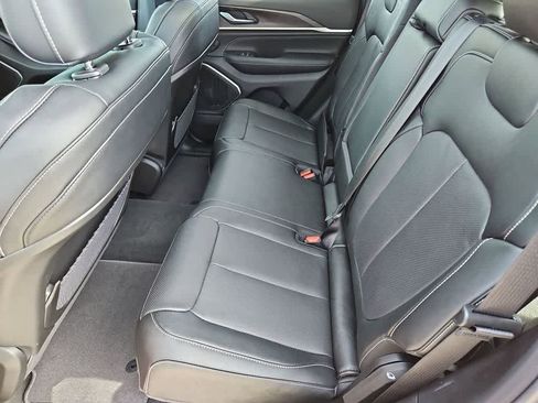 New 2026 Jeep Grand Cherokee Limited AWD/4WD image 21