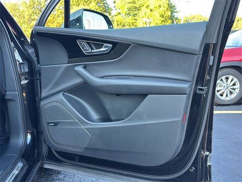 Used 2019 Audi Q7 3.0T Prestige w/ Prestige Package image 29