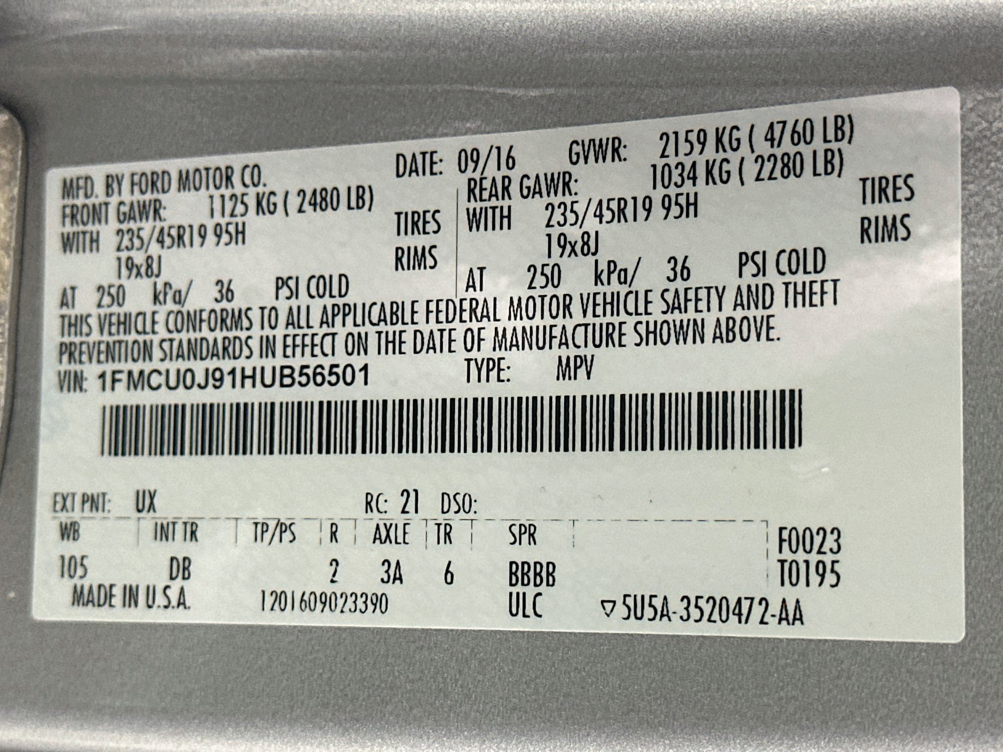 Used 2017 Ford Escape Titanium w/ Equipment Group 301A FWD image 12
