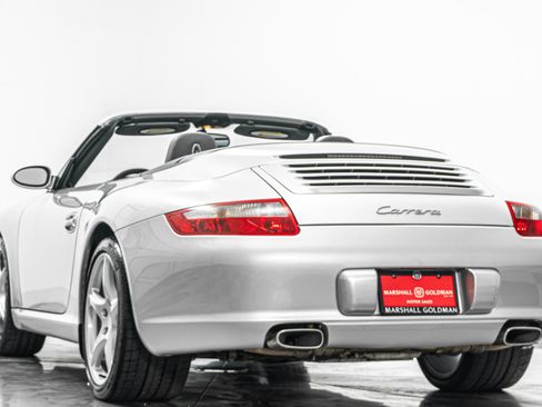 Used 2005 Porsche 911 Carrera RWD image 7
