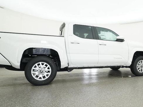 New 2025 Toyota Tacoma SR5 image 23
