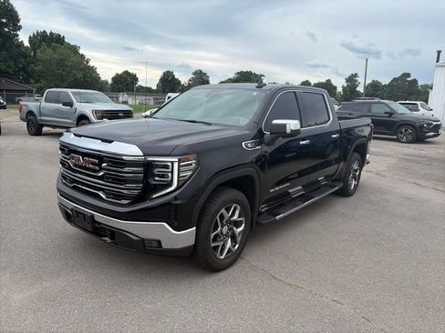 Used 2025 GMC Sierra 1500 SLT w/ SLT Premium Package AWD/4WD image 2