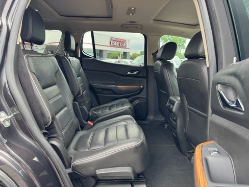 Used 2017 GMC Acadia Denali w/ Technology Package AWD/4WD image 19