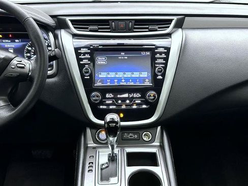 Certified 2019 Nissan Murano SV w/ Premium Package AWD/4WD image 13