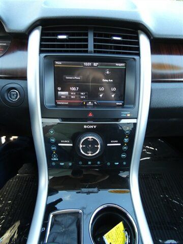 Used 2011 Ford Edge Limited w/ 302A Rapid Spec Order Code FWD image 32