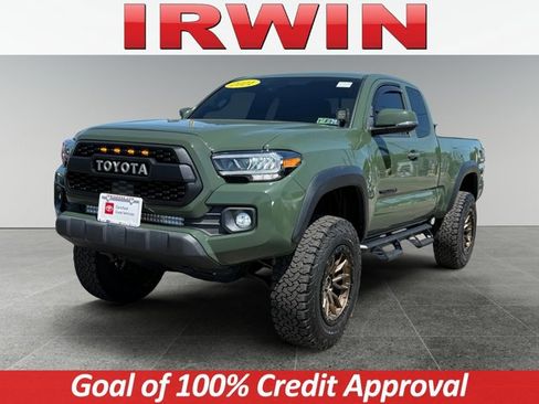 Used 2021 Toyota Tacoma TRD Off-Road w/ Technology Package AWD/4WD image 1