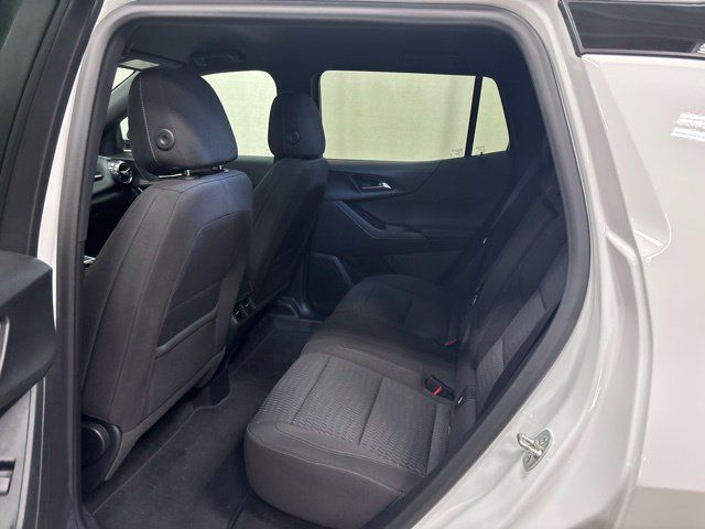 Used 2026 Chevrolet Equinox LT AWD/4WD image 15