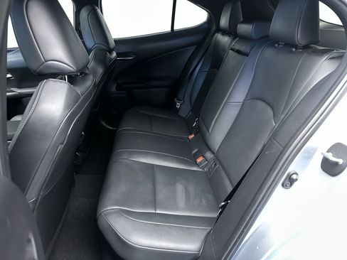 Used 2024 Lexus UX 250h F Sport image 22