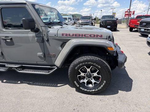 Used 2019 Jeep Wrangler Unlimited Rubicon AWD/4WD image 4