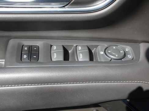 Used 2021 Chevrolet Tahoe Z71 w/ Rear Media and Nav Package AWD/4WD image 32