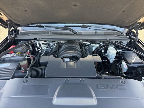 Used 2018 GMC Yukon XL Denali w/ Denali Ultimate Package image 2