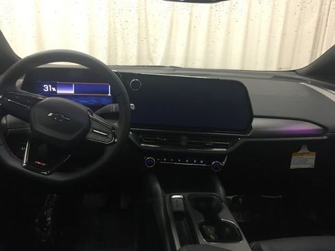 Used 2024 Chevrolet Equinox EV RS image 22