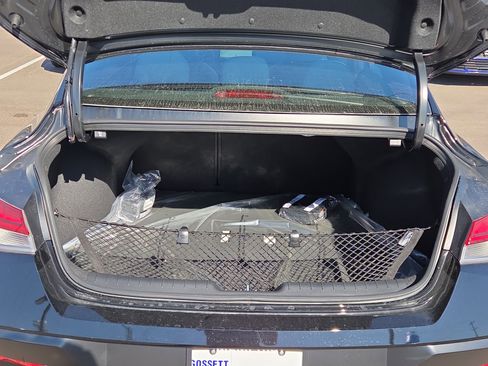 New 2026 Hyundai Elantra Limited image 4