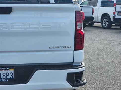 Used 2022 Chevrolet Silverado 1500 Custom image 7