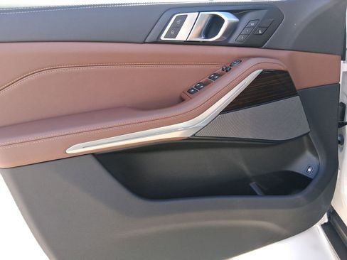 New 2026 BMW X5 xDrive50e image 13