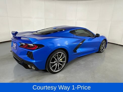 Used 2024 Chevrolet Corvette Stingray Preferred Cpe w/ Z51 Performance Package RWD image 9