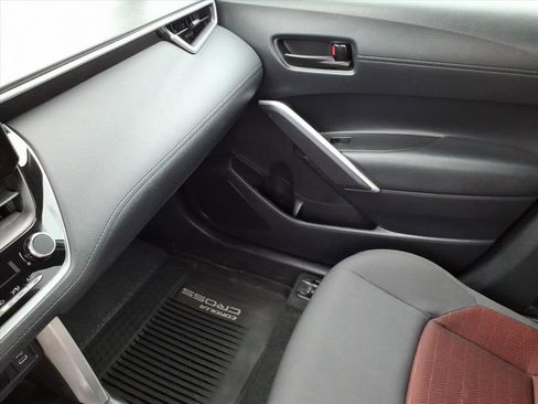 Certified 2024 Toyota Corolla Cross AWD Hybrid image 36