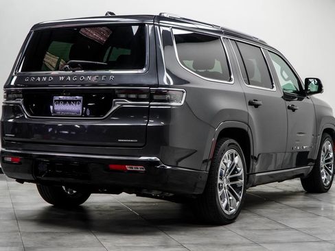 Used 2022 Jeep Grand Wagoneer Series II w/ Convenience Group III image 12