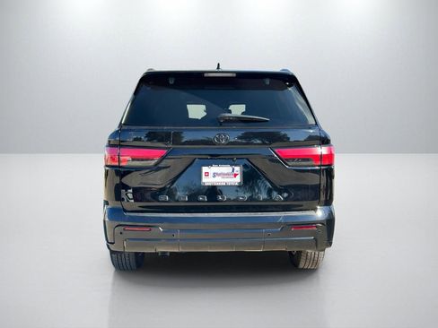 Used 2024 Toyota Sequoia Platinum AWD/4WD image 6
