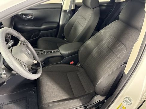 Used 2023 Honda HR-V LX image 18