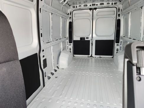 New 2026 RAM ProMaster 2500 w/ Convenience Group image 12