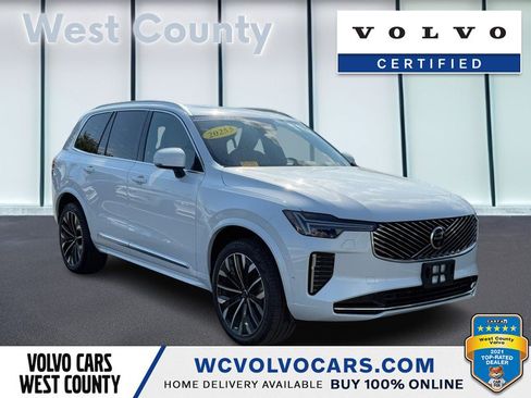 Certified 2025 Volvo XC90 B6 Plus image 1