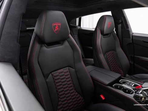 Used 2024 Lamborghini Urus S image 45