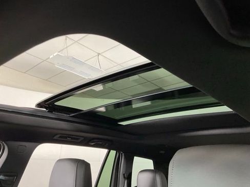 Certified 2024 Cadillac XT6 Sport w/ Technology Package image 19