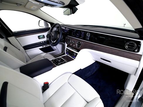 Certified 2026 Rolls-Royce Ghost AWD/4WD image 30