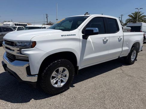 Used 2020 Chevrolet Silverado 1500 LT w/ Fleet Comfort Package AWD/4WD image 13