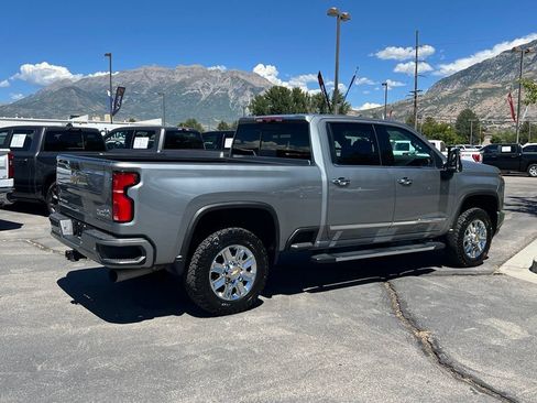 Used 2024 Chevrolet Silverado 3500 High Country w/ High Country Premium Package AWD/4WD image 8