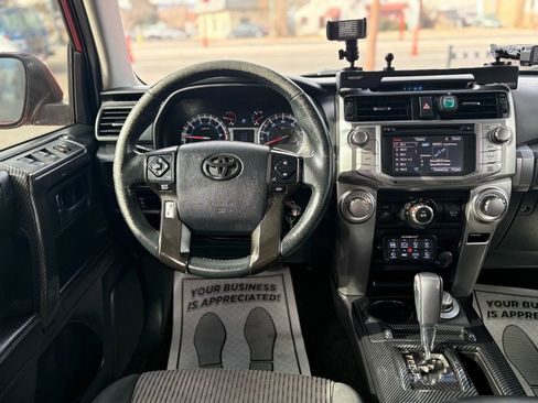 Used 2016 Toyota 4Runner SR5 image 29