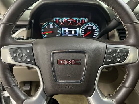 Certified 2017 GMC Yukon SLT w/ Premium Edition AWD/4WD image 11