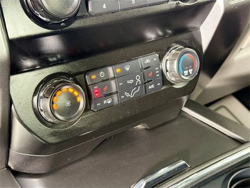 Used 2019 Ford F250 XLT w/ XLT Premium Package image 15